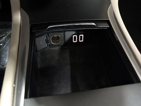 Used 2019 Lincoln MKC Select w/ Select Plus Package image 22