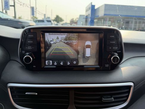 Used 2021 Hyundai Tucson Limited AWD/4WD image 24