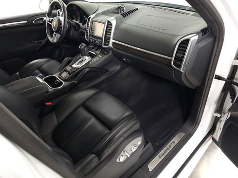 Used 2016 Porsche Cayenne GTS w/ Premium Package Plus image 13