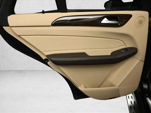 Certified 2018 Mercedes-Benz GLE 350 4MATIC image 23