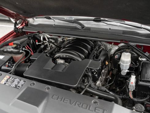 Used 2018 Chevrolet Tahoe LT AWD/4WD image 38