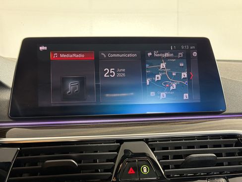 Used 2019 BMW 530e RWD image 18