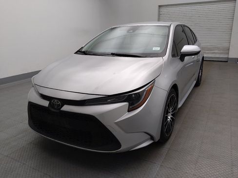 Used 2020 Toyota Corolla LE FWD image 15