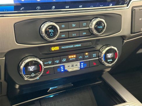 Used 2022 Ford F250 Platinum w/ Tremor Off-Road Package AWD/4WD image 26