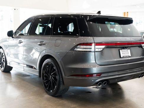 Used 2021 Lincoln Aviator Reserve w/ Equipment Group 210A image 6