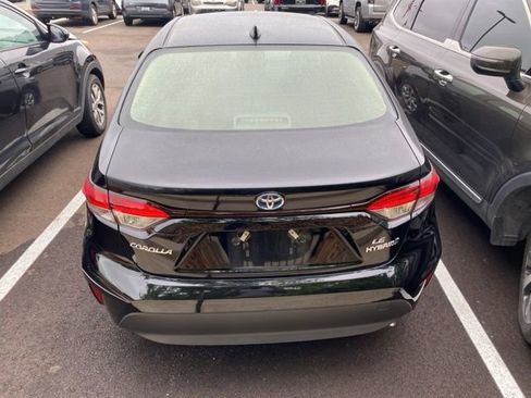 Used 2024 Toyota Corolla LE FWD image 5