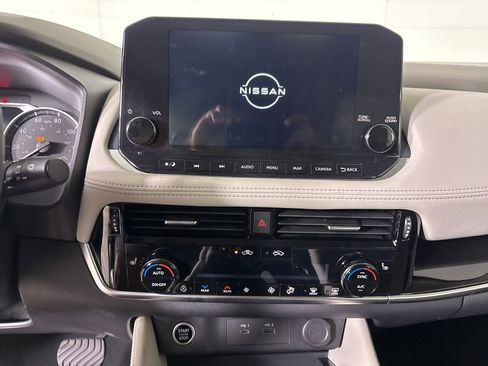 Used 2023 Nissan Rogue SL w/ SL Premium Package AWD/4WD image 17