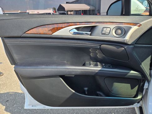 Used 2019 Lincoln MKZ Reserve w/ Reserve Plus Package image 25