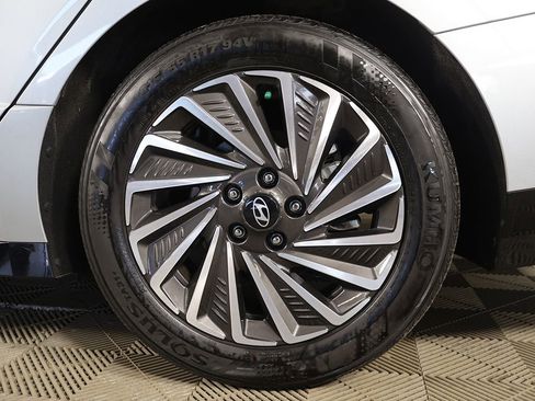 Certified 2024 Hyundai Sonata SEL FWD image 18