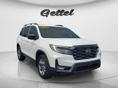 Used 2022 Honda Passport TrailSport image 3