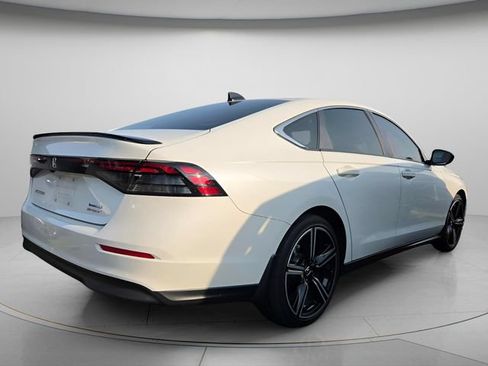 Used 2024 Honda Accord Sport image 5