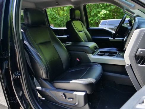 Used 2018 Ford F250 Lariat w/ Lariat Ultimate Package AWD/4WD image 44