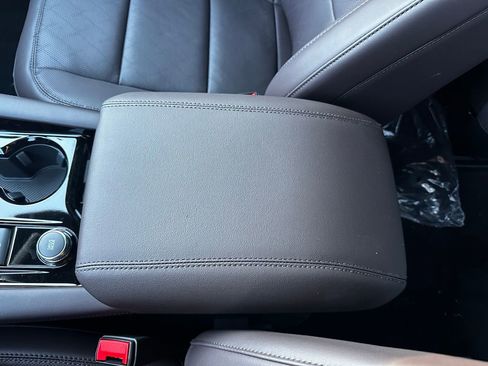 New 2026 Ford Explorer Platinum image 73