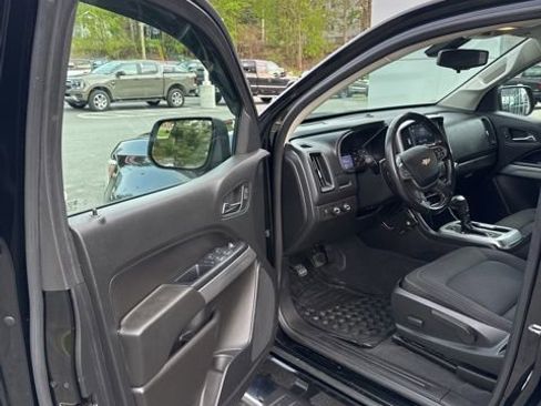Used 2020 Chevrolet Colorado LT AWD/4WD image 14