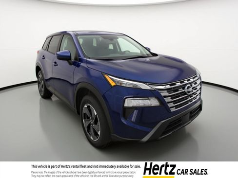 Used 2025 Nissan Rogue SV FWD image 1