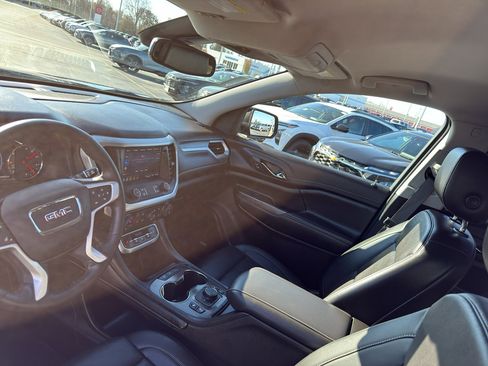 Used 2023 GMC Acadia SLT w/ Elevation Edition image 26