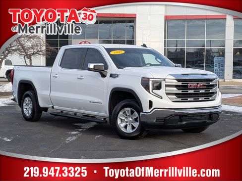 Used 2025 GMC Sierra 1500 SLE image 1