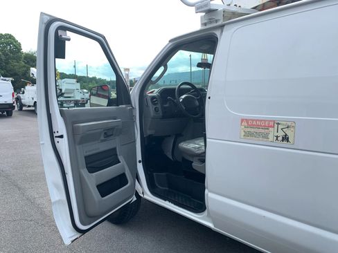 Used 2012 Ford E-350 and Econoline 350 Super Duty w/ Commercial Cargo Van Pkg image 7