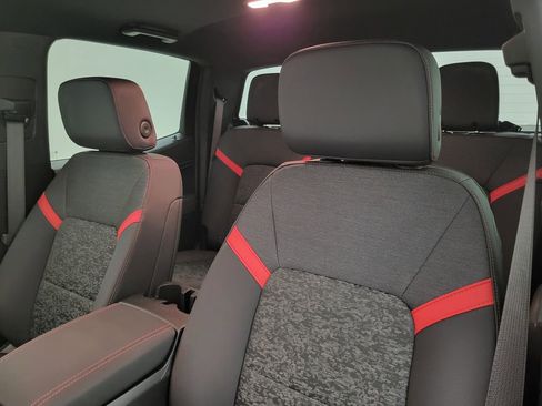 New 2025 Chevrolet Colorado Z71 image 29