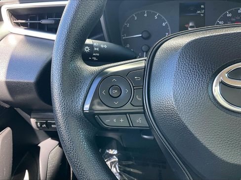 Used 2025 Toyota Corolla LE FWD image 23