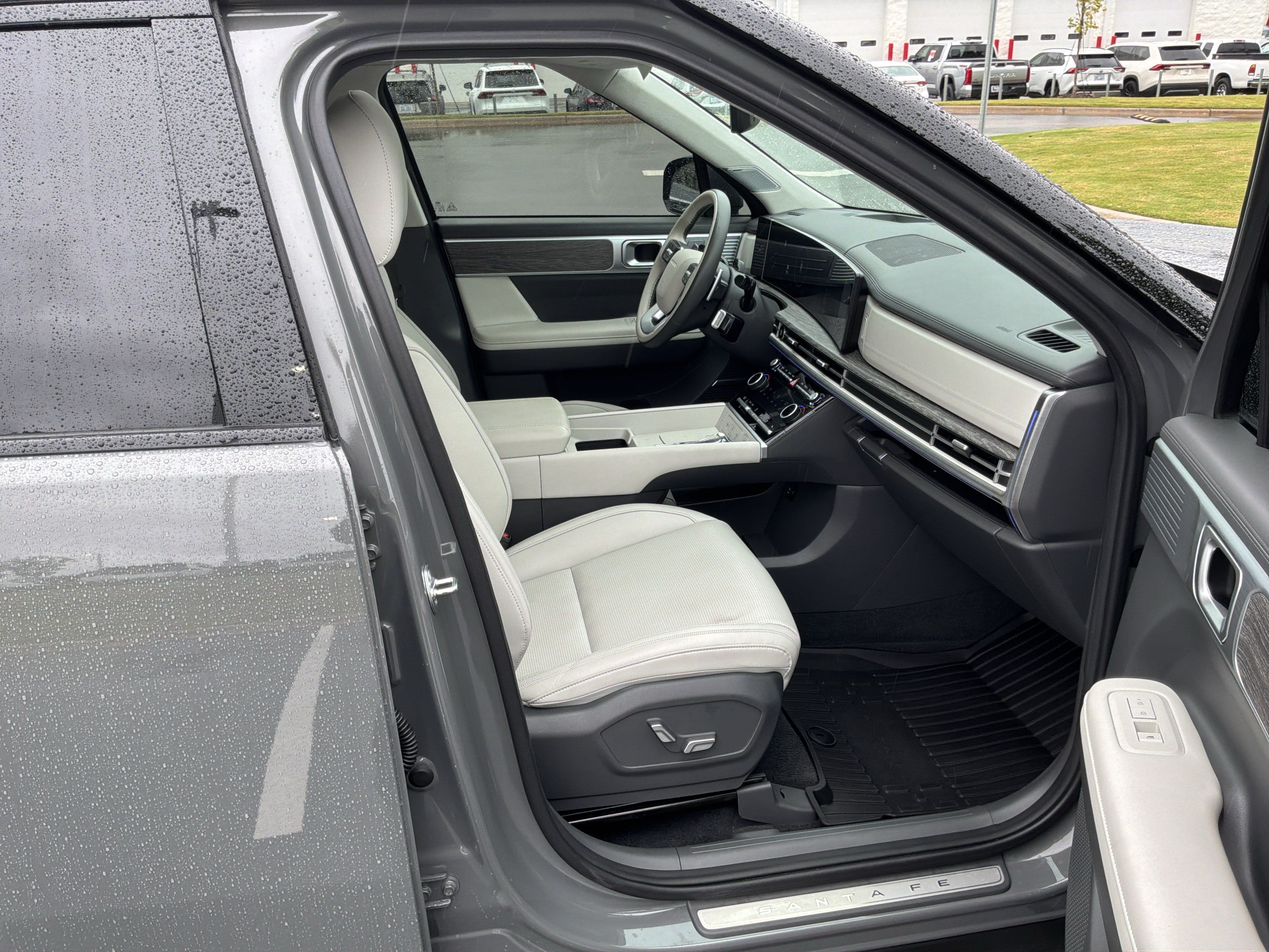 Used 2025 Hyundai Santa Fe Calligraphy FWD image 34
