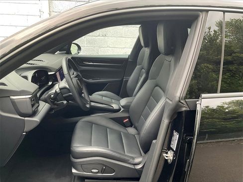 Certified 2024 Porsche Macan 4 Electric image 5