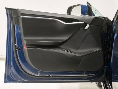Used 2015 Tesla Model S 85D image 7