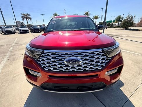 Used 2020 Ford Explorer Platinum w/ Premium Technology Package image 16