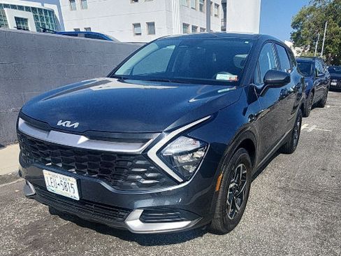 Used 2023 Kia Sportage LX AWD/4WD image 1