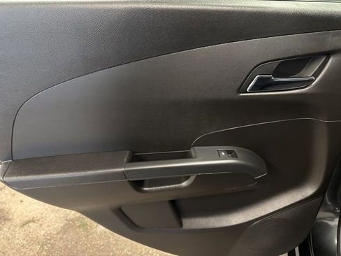 Used 2017 Chevrolet Sonic LT w/ Convenience Package FWD image 20