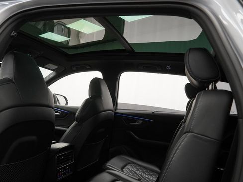 Used 2021 Audi SQ7 Prestige image 22