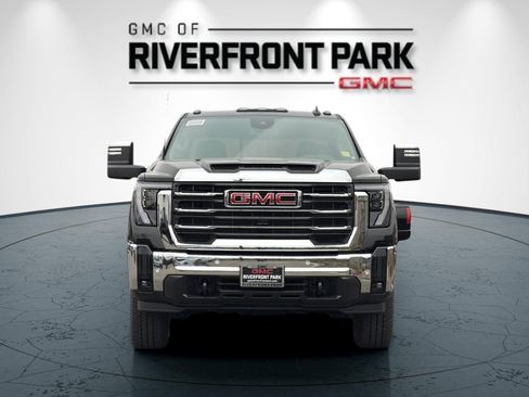 New 2026 GMC Sierra 2500 SLT w/ SLT Premium Package AWD/4WD image 8