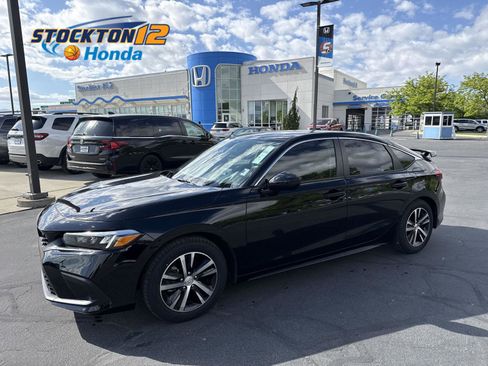 Used 2024 Honda Civic LX image 1