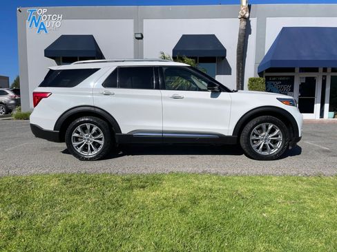Used 2020 Ford Explorer Limited AWD/4WD image 4