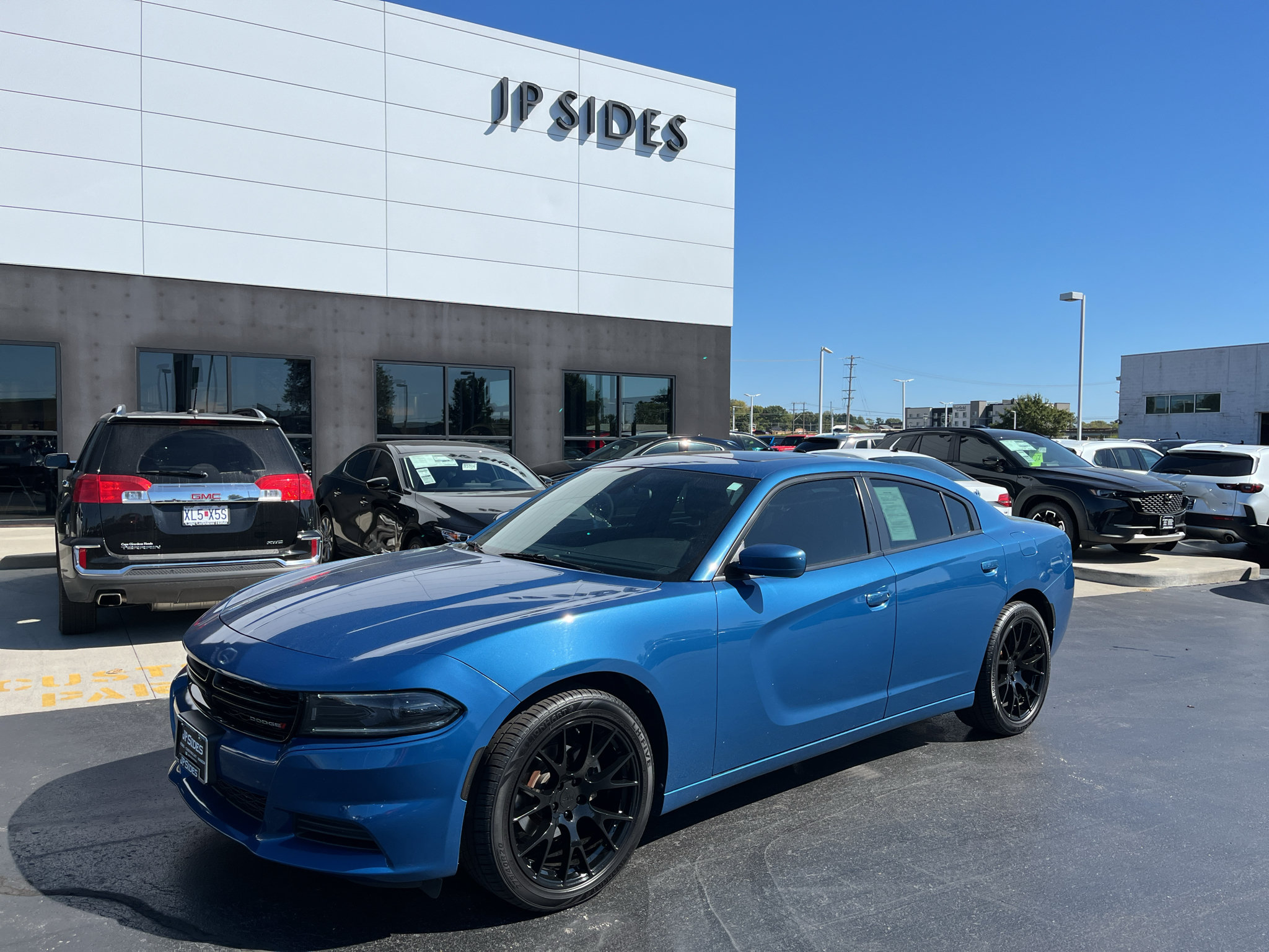 Used 2022 Dodge Charger SXT w/ Leather Interior Group RWD image 1