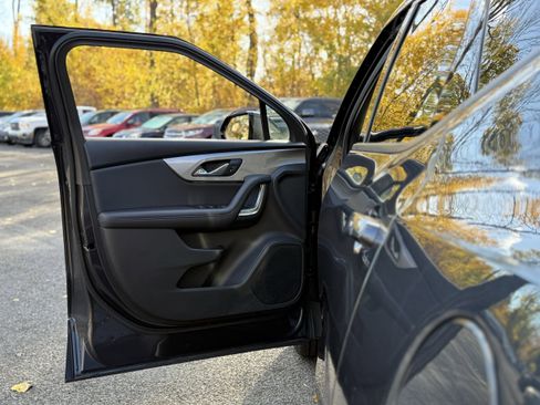 Used 2021 Chevrolet Blazer LT image 24