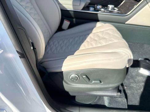 New 2026 Genesis GV80 3.5T e-SC image 14