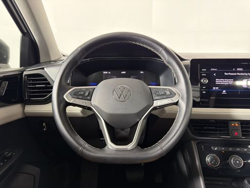 Used 2025 Volkswagen Taos S AWD/4WD image 9