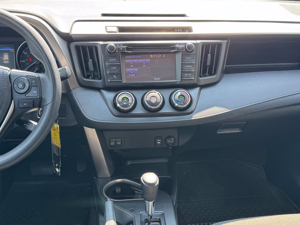 Used 2018 Toyota RAV4 LE w/ All Weather Liner Package AWD/4WD image 14