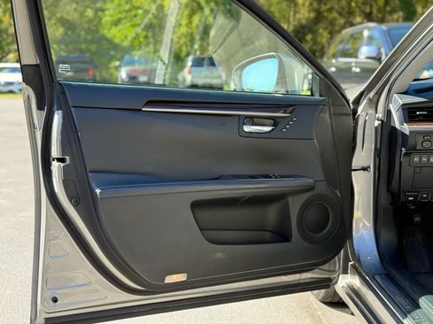 Used 2016 Lexus ES 350 ES 350 Sedan 4D image 8
