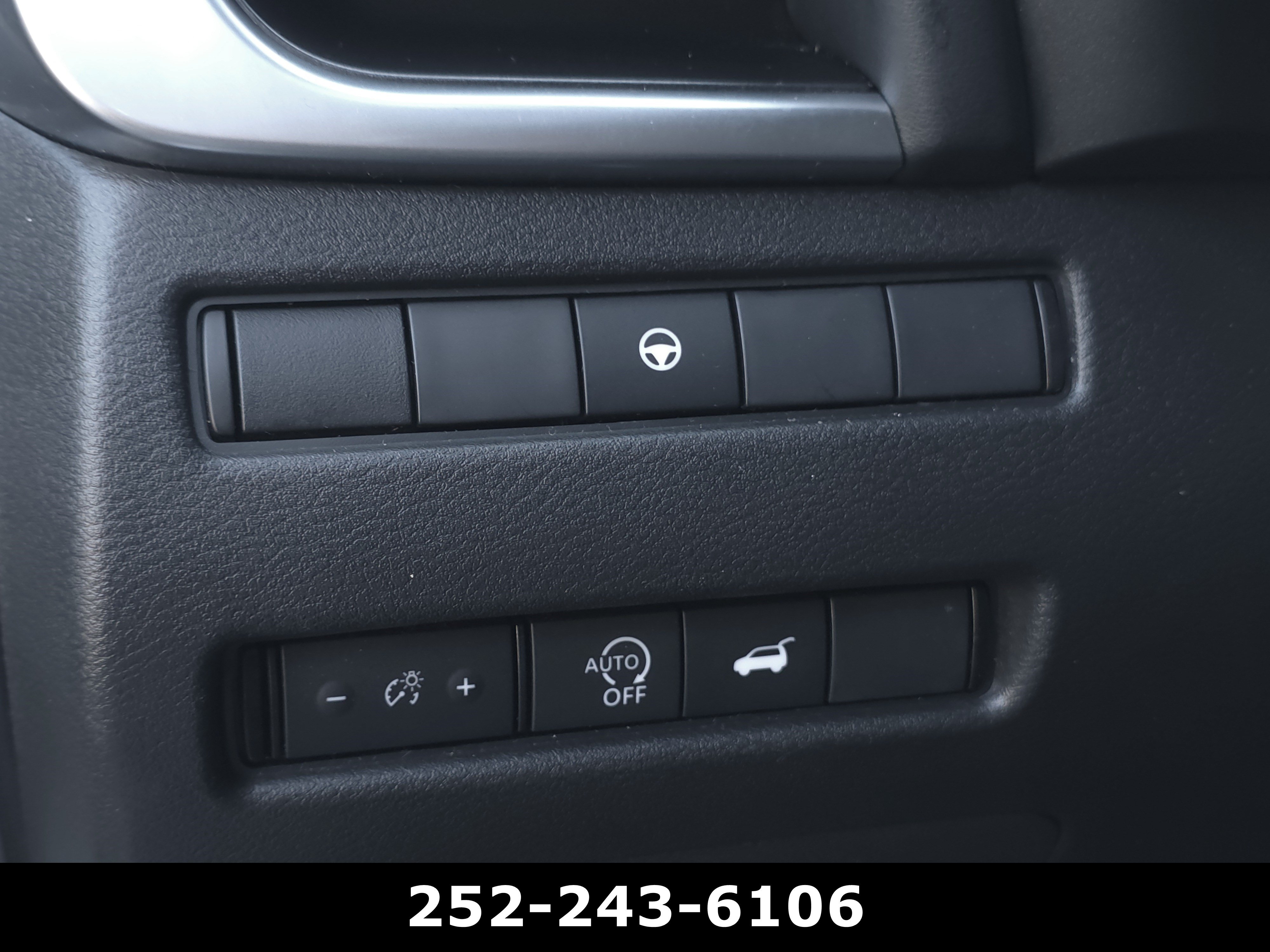 Used 2024 Nissan Rogue SV AWD/4WD image 24