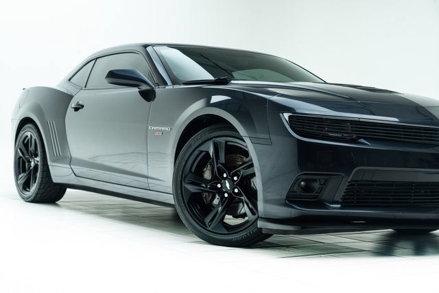 Used 2014 Chevrolet Camaro SS w/ RS Package RWD image 3