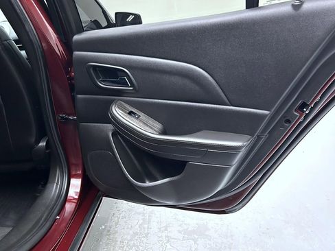 Used 2015 Chevrolet Malibu LT w/ Power Convenience Package image 17