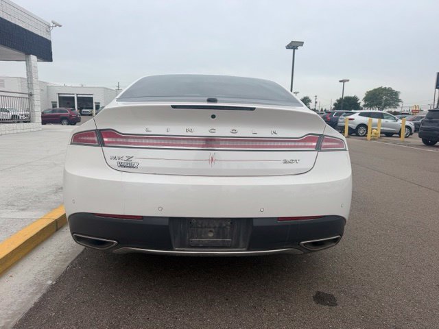 Used 2017 Lincoln MKZ Select w/ Climate Package FWD image 9