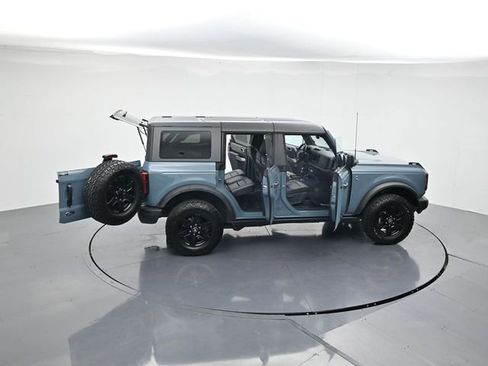 Used 2022 Ford Bronco Black Diamond image 45