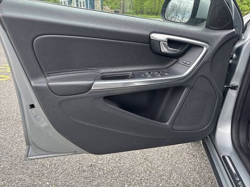 Used 2013 Volvo S60 T5 FWD image 17