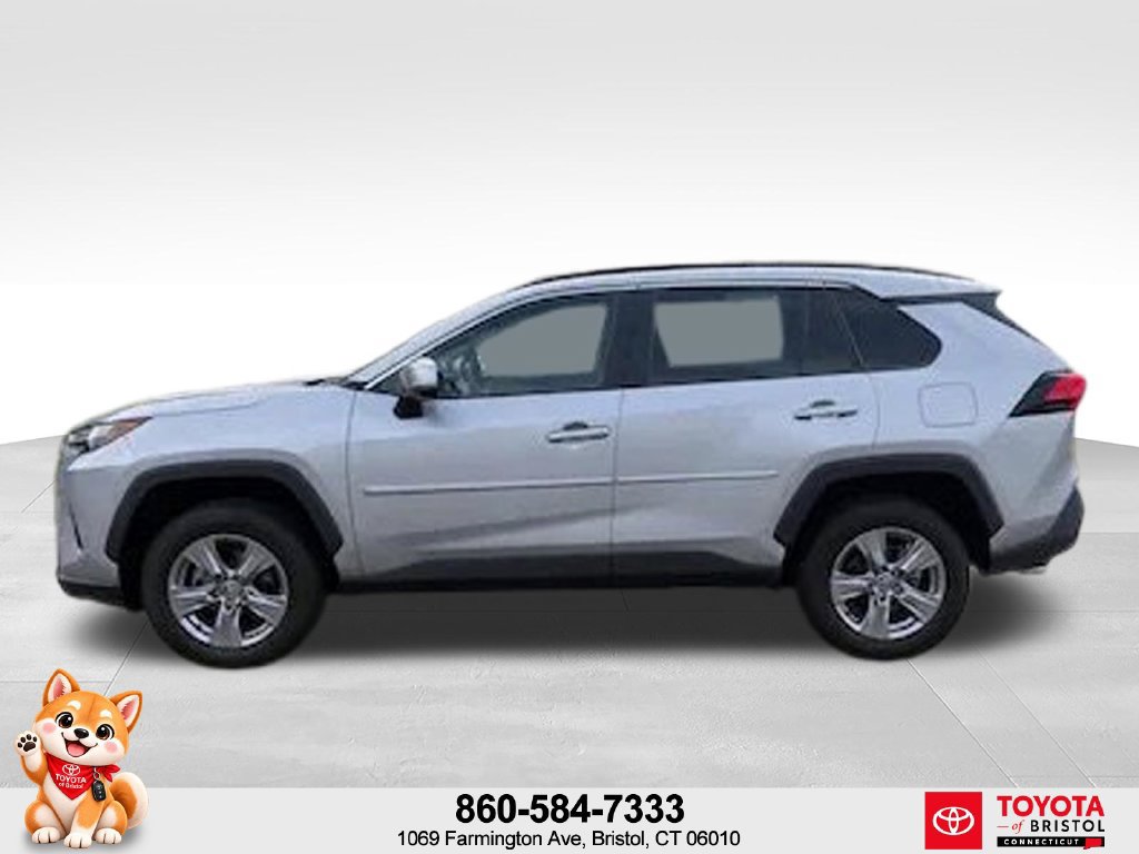 Used 2024 Toyota RAV4 XLE w/ Convenience Package AWD/4WD image 5