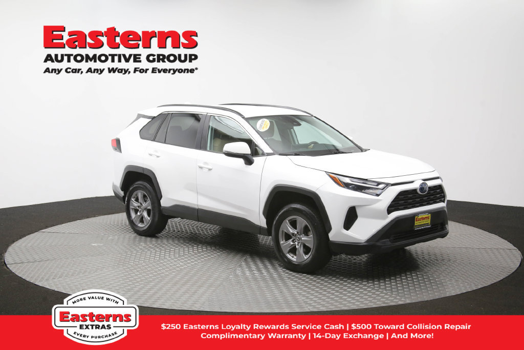 Used 2023 Toyota RAV4 LE AWD/4WD image 48
