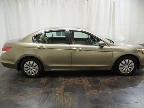 Used 2010 Honda Accord LX image 4