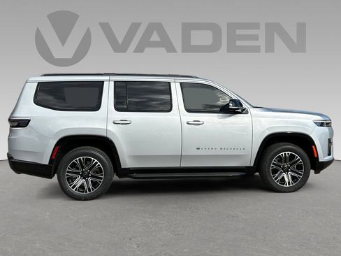 New 2026 Jeep Grand Wagoneer 2WD w/ Premium Group I image 6